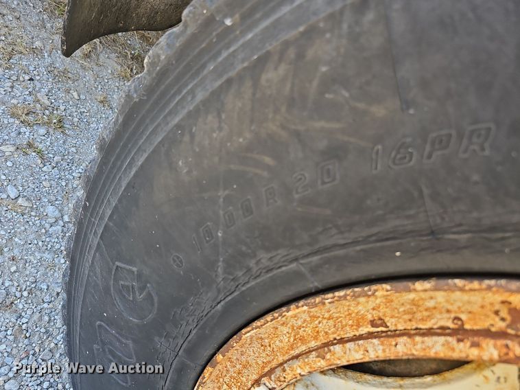 image for item DQ1118 1985 Ford LT8000  crane truck