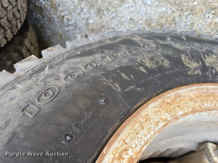 image for item DQ1118 1985 Ford LT8000  crane truck