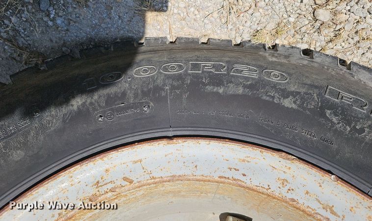 image for item DQ1118 1985 Ford LT8000  crane truck