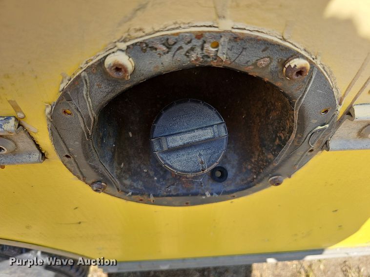 image for item DQ1119 1990 Ford E350  box truck