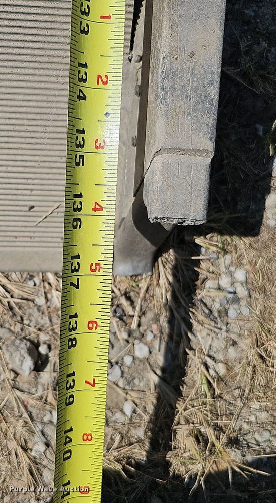 image for item DQ1119 1990 Ford E350  box truck