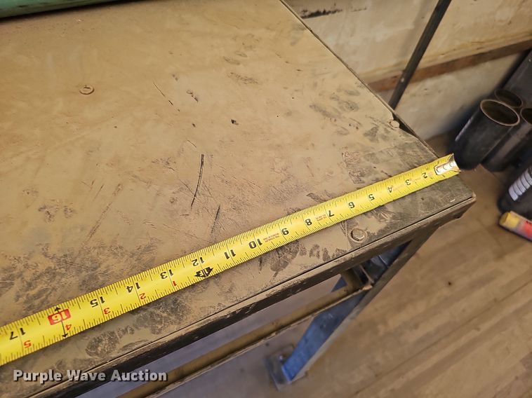 image for item DQ1119 1990 Ford E350  box truck