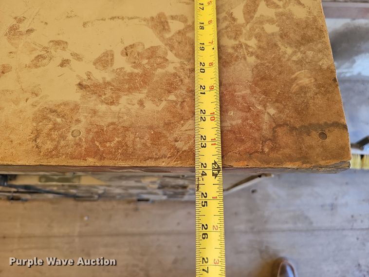 image for item DQ1119 1990 Ford E350  box truck