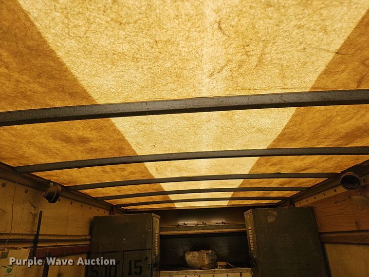 image for item DQ1119 1990 Ford E350  box truck