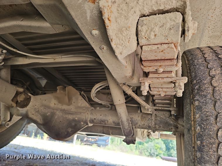 image for item DQ1119 1990 Ford E350  box truck