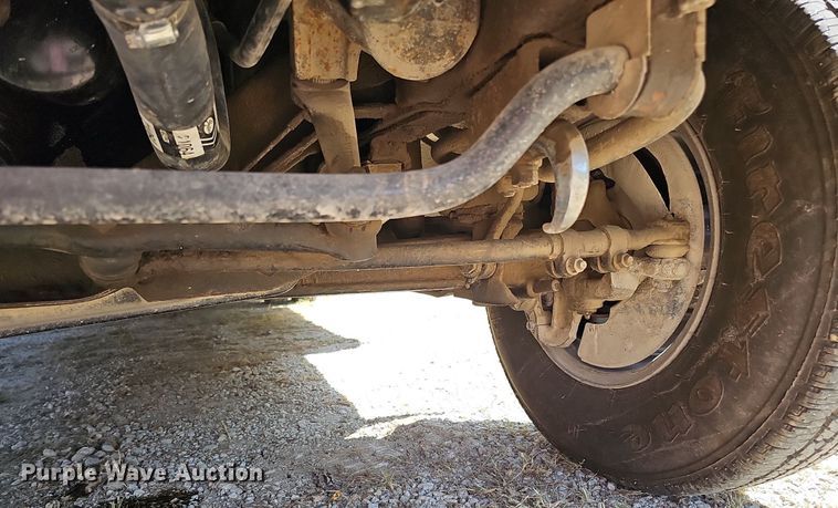 image for item DQ1119 1990 Ford E350  box truck