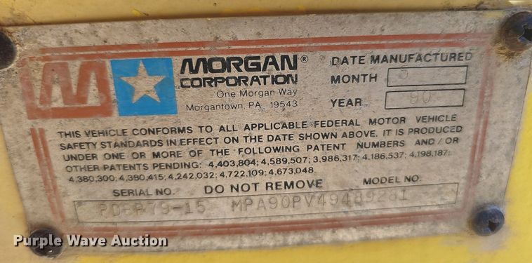 image for item DQ1119 1990 Ford E350  box truck