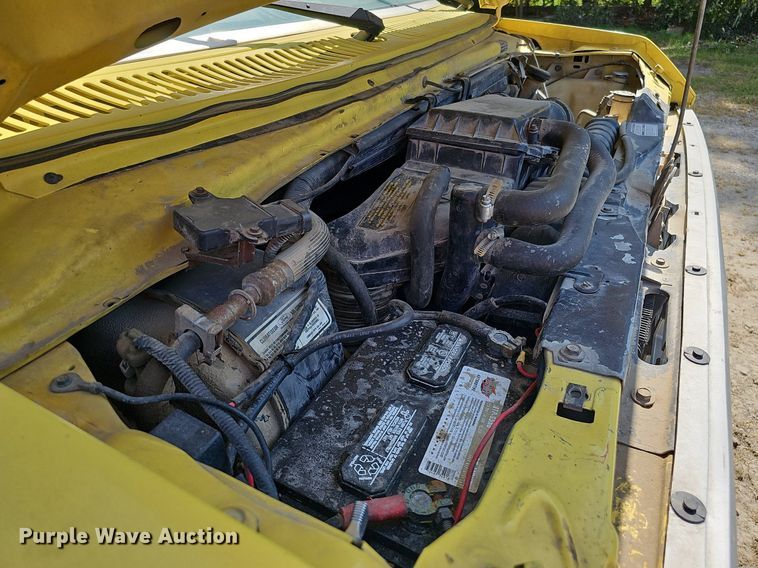 image for item DQ1119 1990 Ford E350  box truck