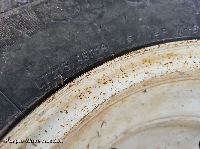 image for item DQ1119 1990 Ford E350  box truck