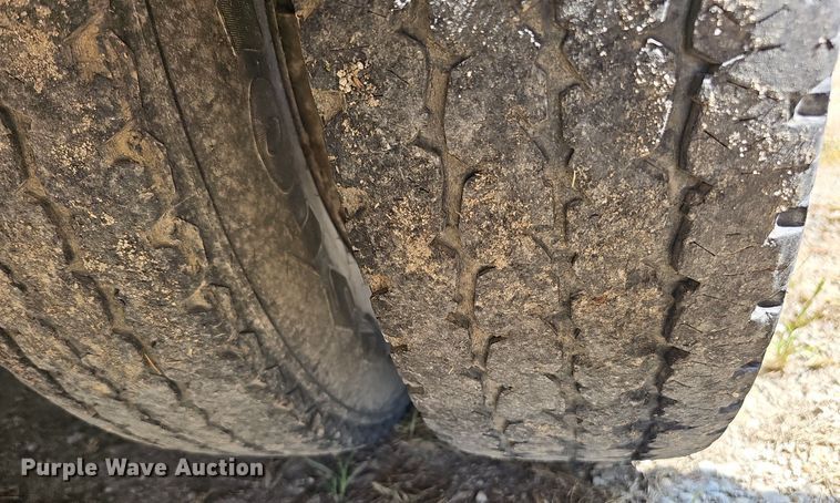 image for item DQ1119 1990 Ford E350  box truck