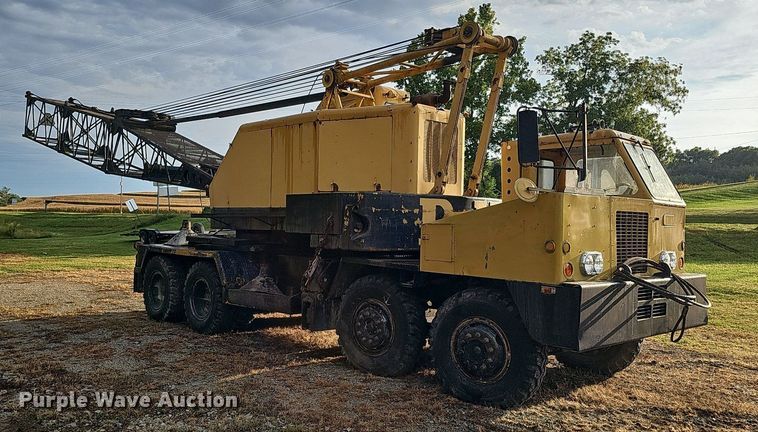 image for item DQ1120 1971 P&H Crane 430ATC-8X4  crane truck