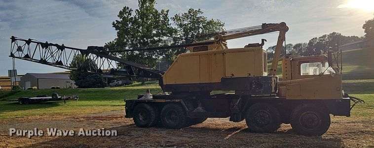 image for item DQ1120 1971 P&H Crane 430ATC-8X4  crane truck