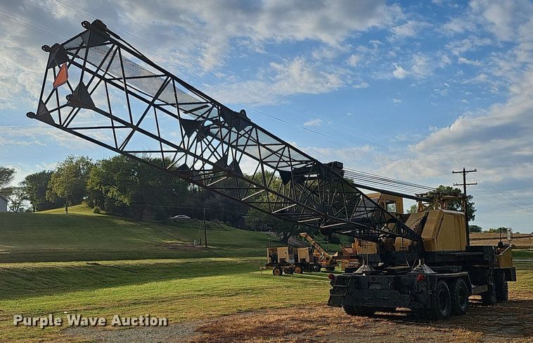 image for item DQ1120 1971 P&H Crane 430ATC-8X4  crane truck