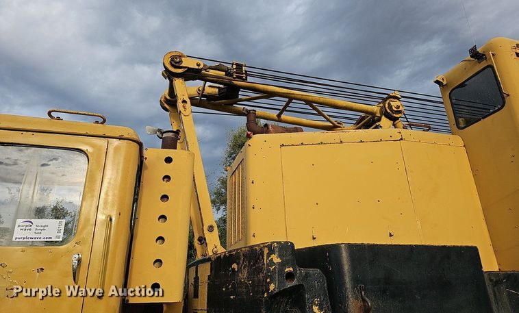 image for item DQ1120 1971 P&H Crane 430ATC-8X4  crane truck