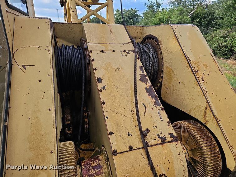 image for item DQ1120 1971 P&H Crane 430ATC-8X4  crane truck