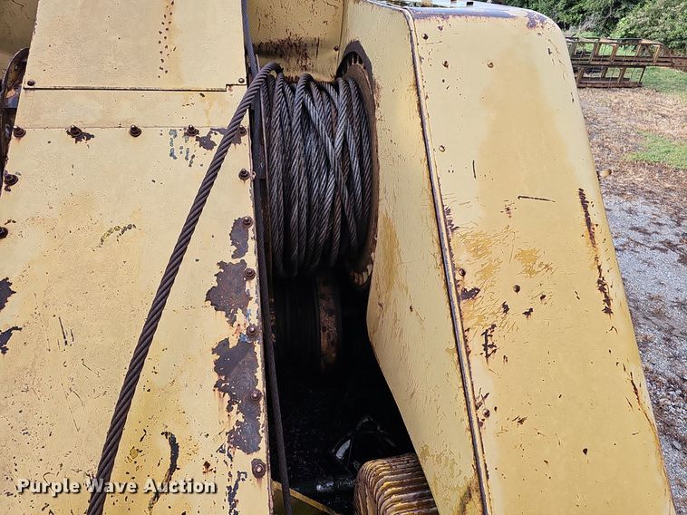 image for item DQ1120 1971 P&H Crane 430ATC-8X4  crane truck