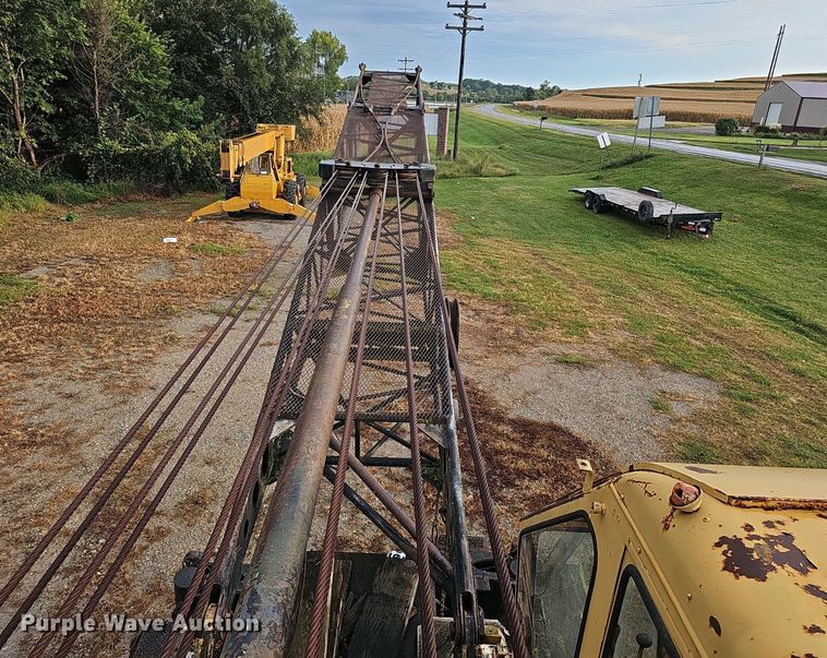 image for item DQ1120 1971 P&H Crane 430ATC-8X4  crane truck