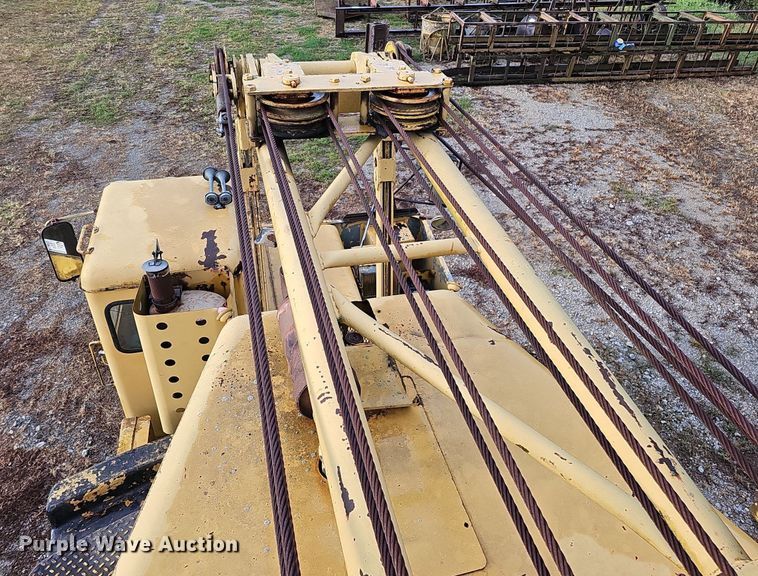 image for item DQ1120 1971 P&H Crane 430ATC-8X4  crane truck