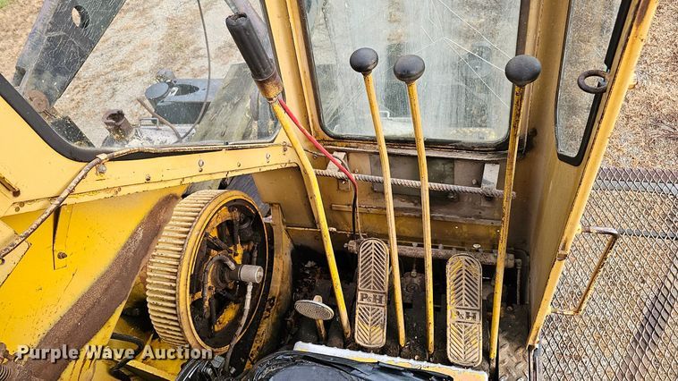 image for item DQ1120 1971 P&H Crane 430ATC-8X4  crane truck