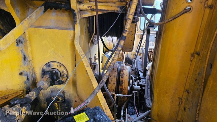 image for item DQ1120 1971 P&H Crane 430ATC-8X4  crane truck