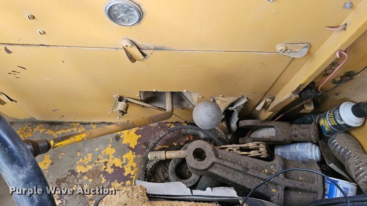 image for item DQ1120 1971 P&H Crane 430ATC-8X4  crane truck