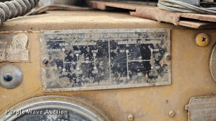 image for item DQ1120 1971 P&H Crane 430ATC-8X4  crane truck