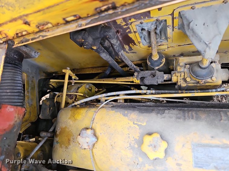 image for item DQ1120 1971 P&H Crane 430ATC-8X4  crane truck