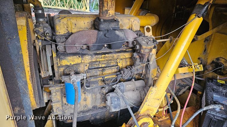 image for item DQ1120 1971 P&H Crane 430ATC-8X4  crane truck