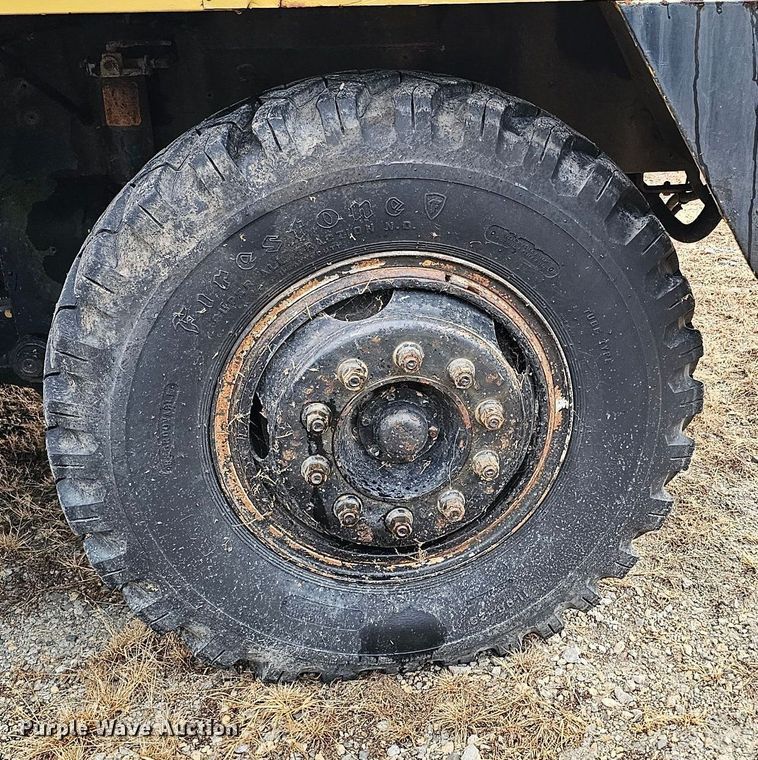 image for item DQ1120 1971 P&H Crane 430ATC-8X4  crane truck