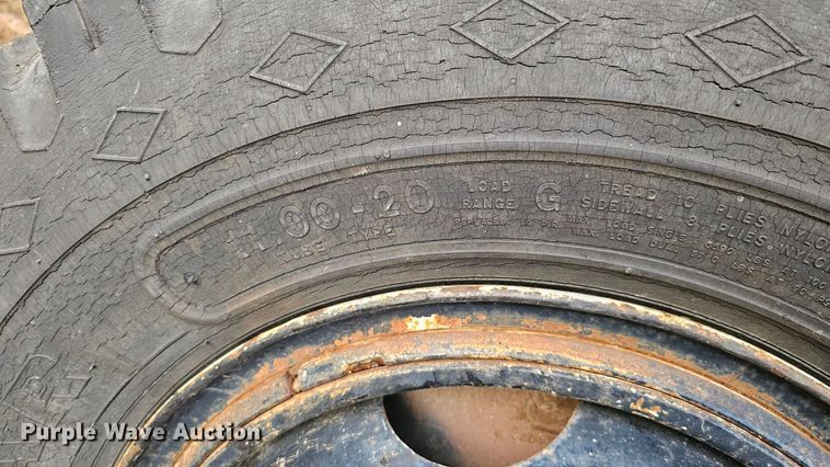 image for item DQ1120 1971 P&H Crane 430ATC-8X4  crane truck