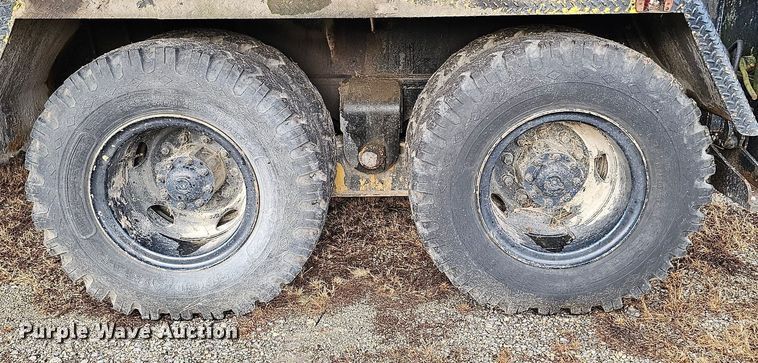 image for item DQ1120 1971 P&H Crane 430ATC-8X4  crane truck