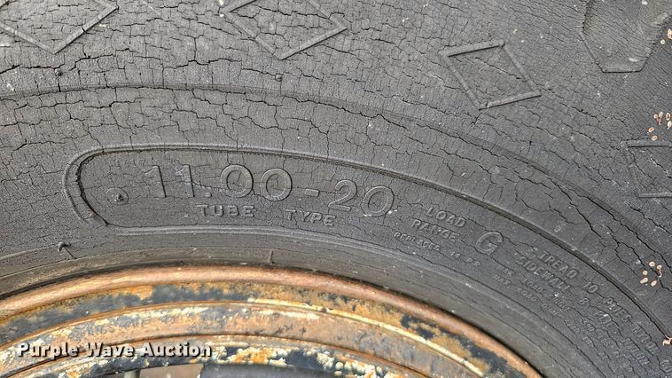 image for item DQ1120 1971 P&H Crane 430ATC-8X4  crane truck