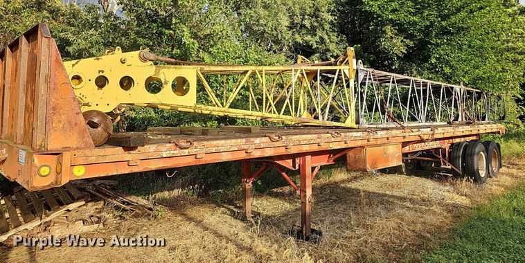 image for item DQ1120 1971 P&H Crane 430ATC-8X4  crane truck