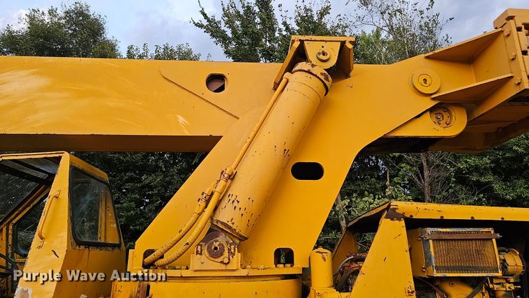 image for item DQ1121 P&H  crane