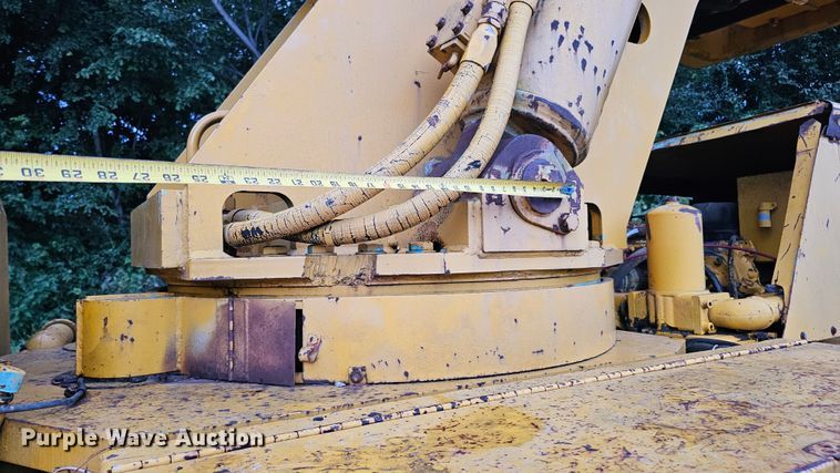 image for item DQ1121 P&H  crane