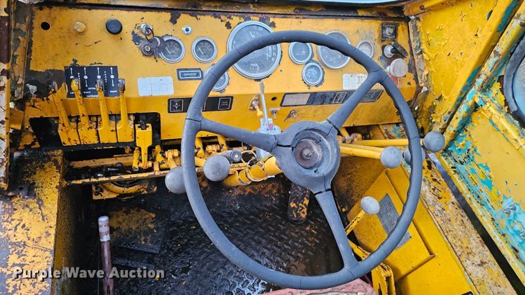 image for item DQ1121 P&H  crane