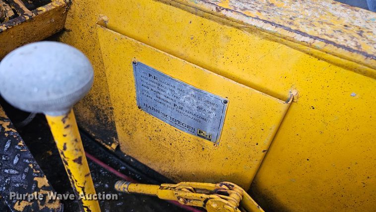 image for item DQ1121 P&H  crane