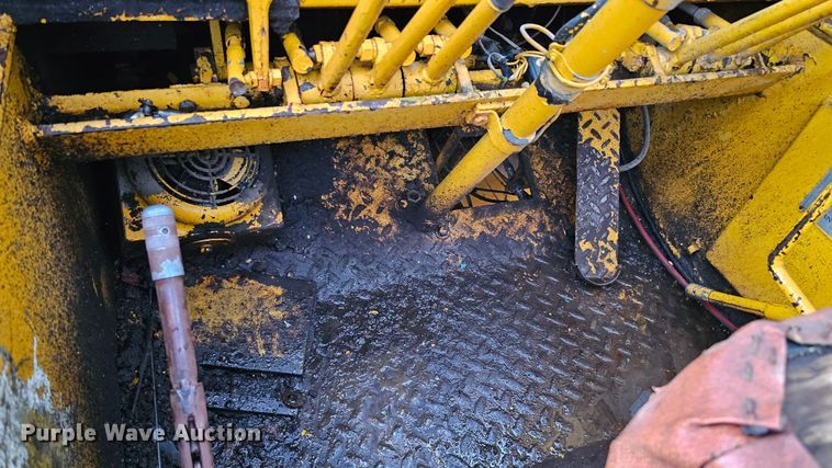 image for item DQ1121 P&H  crane