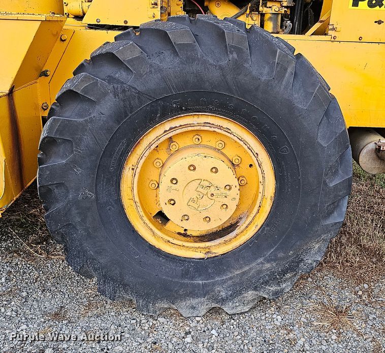 image for item DQ1121 P&H  crane