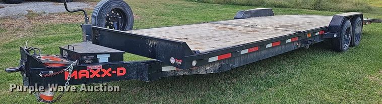 image for item DQ1122 2021 Maxey Trailers Mfg Maxx-D  tilt deck equipment trailer