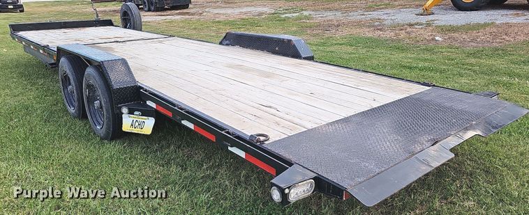image for item DQ1122 2021 Maxey Trailers Mfg Maxx-D  tilt deck equipment trailer