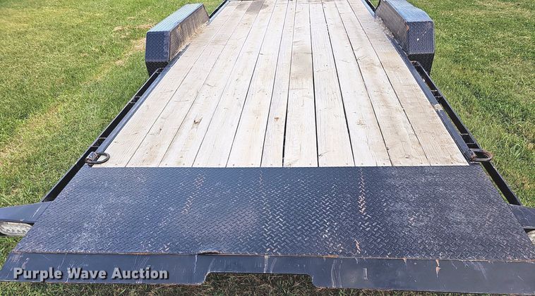 image for item DQ1122 2021 Maxey Trailers Mfg Maxx-D  tilt deck equipment trailer