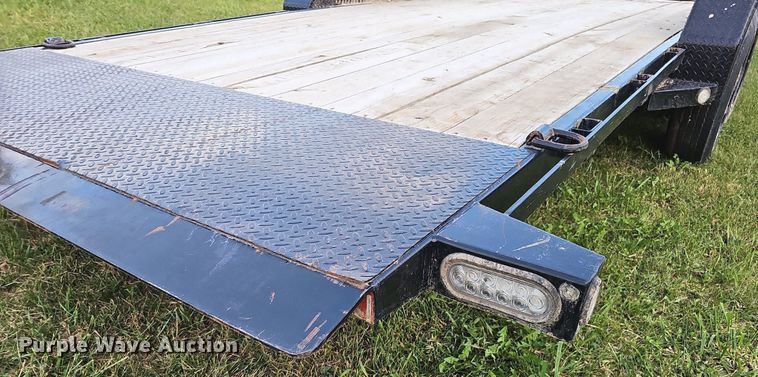 image for item DQ1122 2021 Maxey Trailers Mfg Maxx-D  tilt deck equipment trailer