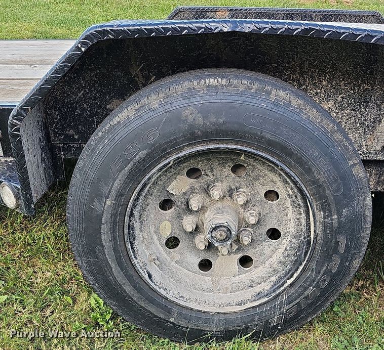 image for item DQ1122 2021 Maxey Trailers Mfg Maxx-D  tilt deck equipment trailer