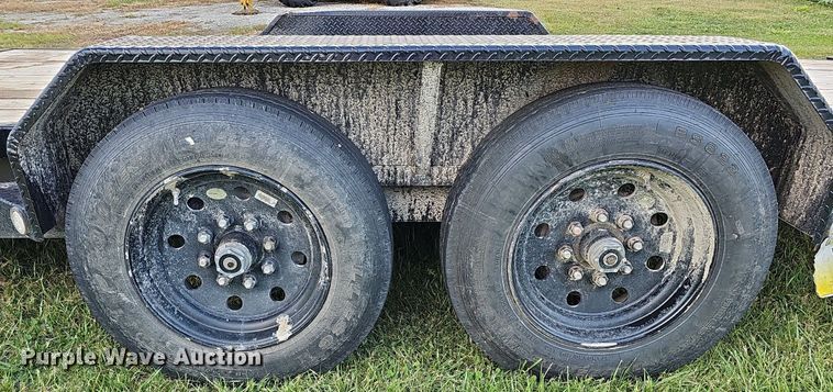 image for item DQ1122 2021 Maxey Trailers Mfg Maxx-D  tilt deck equipment trailer