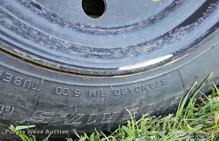 image for item DQ1122 2021 Maxey Trailers Mfg Maxx-D  tilt deck equipment trailer