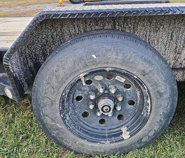 image for item DQ1122 2021 Maxey Trailers Mfg Maxx-D  tilt deck equipment trailer