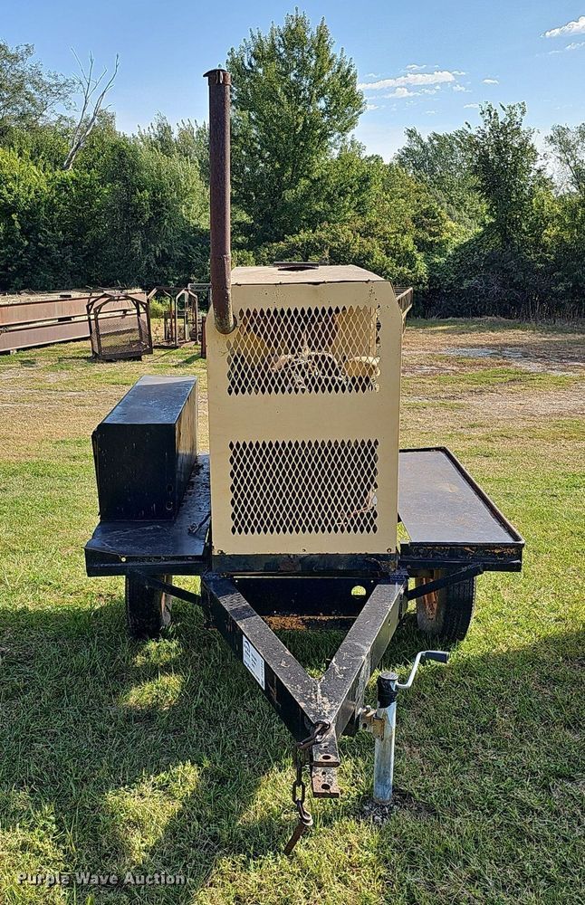 image for item DQ1124 1980 Hobart GCC-300-W  welder