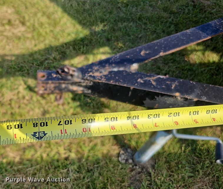 image for item DQ1124 1980 Hobart GCC-300-W  welder