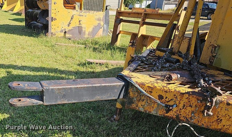 image for item DQ1125 Wood Chuck 3324D  wood chipper